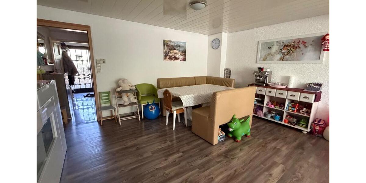 Reihenhaus Reutlingen Orschel-Hagen - 5 Zimmer, 129 m&sup2;, 380.000&euro; | Angebot:26690204