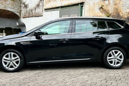 Renault Megane 88.000 km 11.900 &euro; Saarbrücken 66117