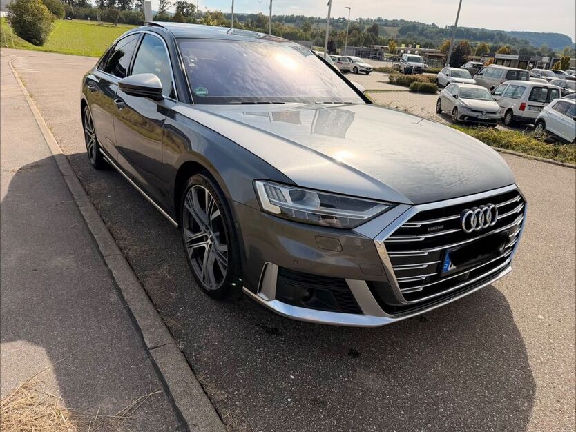 Audi A8 176.000 km 34.900 € Heilbronn 74074