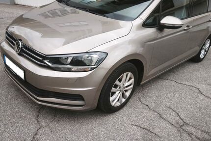 VW Touran 137.000 km 12.750 &euro; Tegernsee 83684