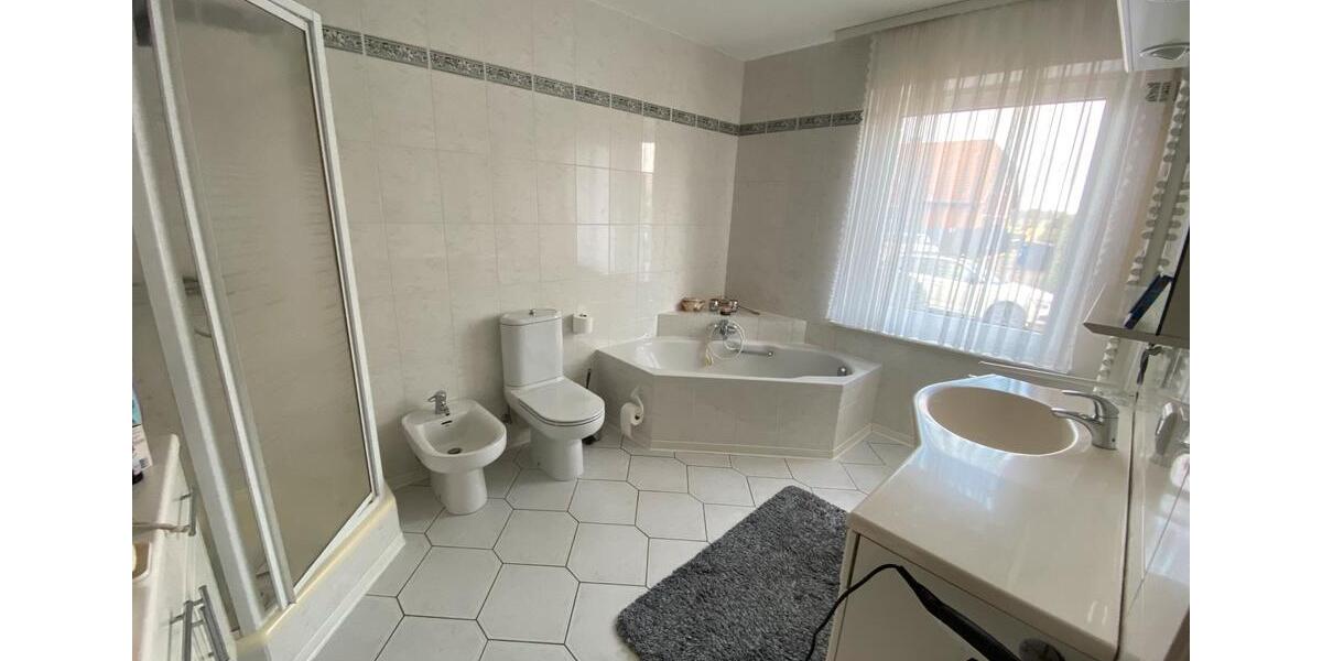 Einfamilienhaus Rühen - 6 Zimmer, 216 m&sup2;, 498.000&euro; | Angebot:26340996