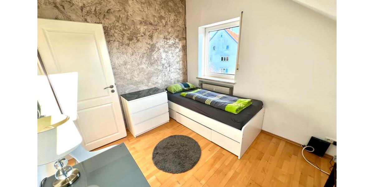 Dachgeschoßwohnung Bobingen - 3.5 Zimmer, 80 m&sup2;, 329.000&euro; | Angebot:25922081