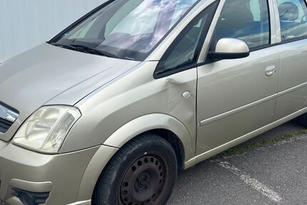 Opel Meriva 88.000 km 1.699 &euro; Berlin 12057