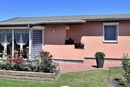 Haus zum Kaufen in Dahlwitz-Hoppegarten 295.000 € 90 m² 4 zimmer