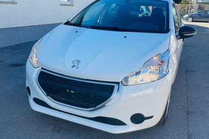 Peugeot 208 43.855 km 6.390 &euro; München 80999