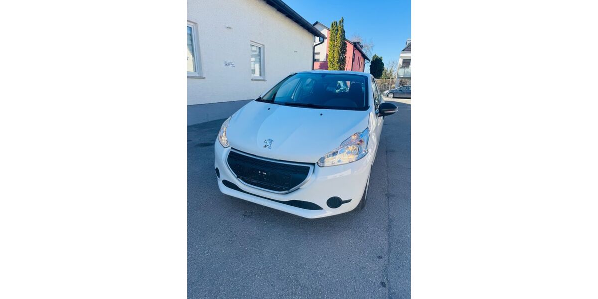 Peugeot 208 43.855 km 6.390 &euro; München 80999