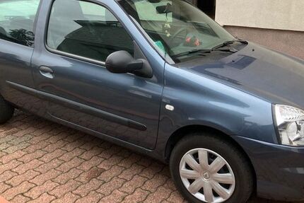 Renault Clio 27.730 km 4.000 &euro; Oberhausen 46147