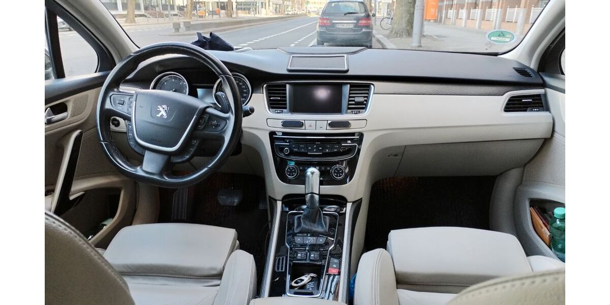 Peugeot 508 148.000 km 8.900 &euro; Berlin 10245