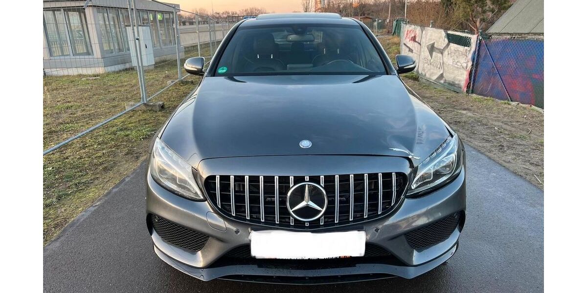 Mercedes-Benz C 250 278.000 km 12.900 &euro; Berlin 12057