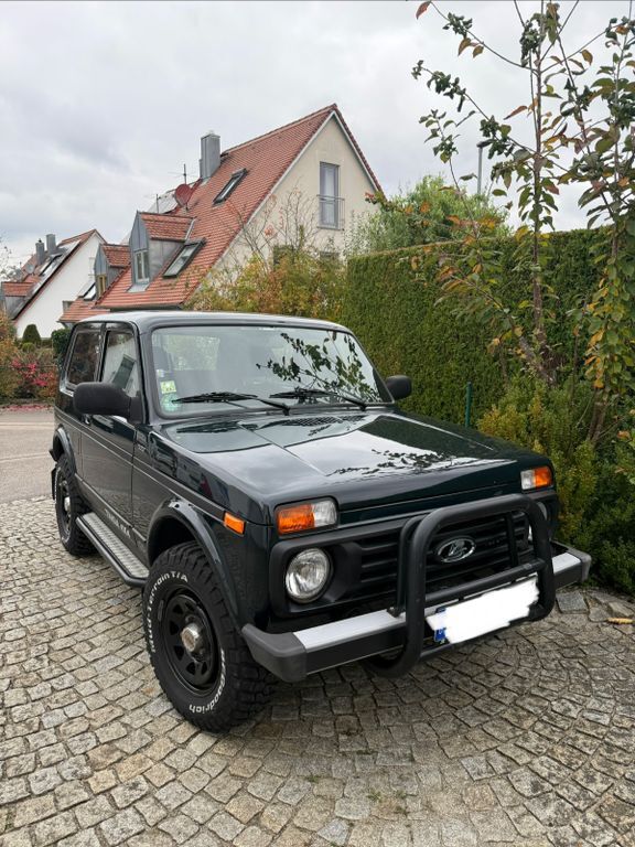 Lada Taiga 23.000 km 16.500 € Neusäß 86356