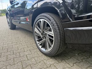 KGM ACTYON HEV Lux Hybrid 2WD+PANORAMA SUNROOF+ 1.321 km 41.390 &euro; Meerbusch 40667