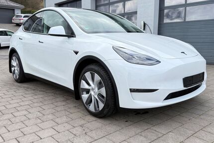 Tesla Model Y 19.600 km 34.950 &euro; Tünsdorf 66693