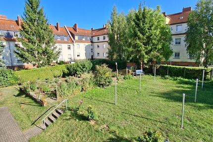 Sonnige 3-Raum-Wohnung mit großem Südbalkon, Blick ins Grüne und 3 zimmer