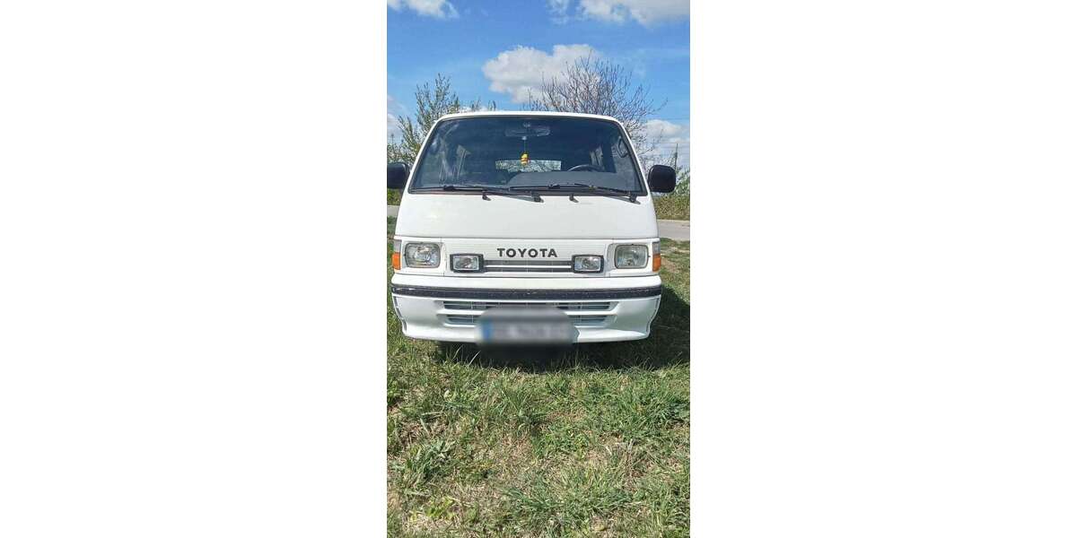Toyota Hiace 305.000 km 7.800 &euro; Schwarzenbek 21493