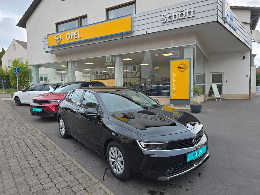 Opel Astra 40.761 km 17.980 € Lauterbach 36341