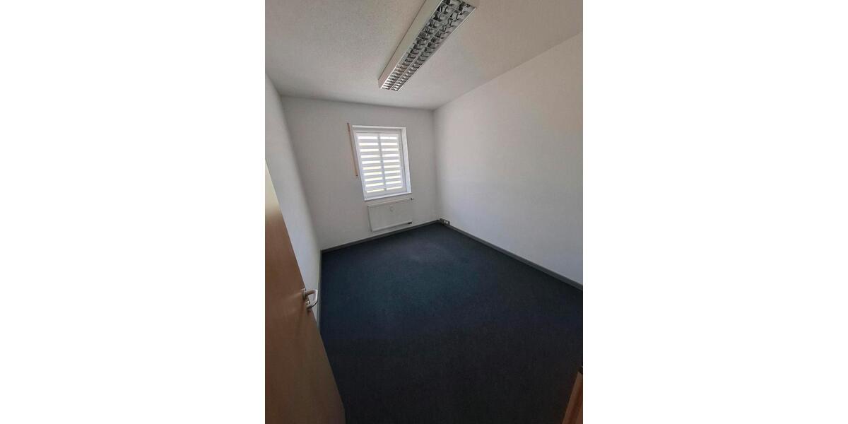 Gewerbeobjekt Wackersdorf - 690&euro; | Angebot:26091745