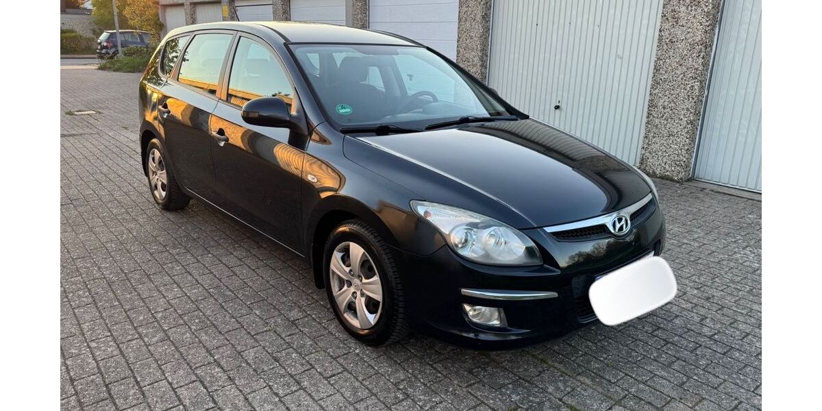 Hyundai i30 138.000 km 2.450 &euro; Hannover 30179