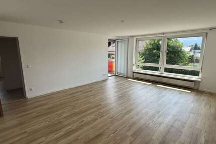 Wohnung Sonthofen - 4 Zimmer, 102 m&sup2;, 1.200&euro; | Angebot:27021299