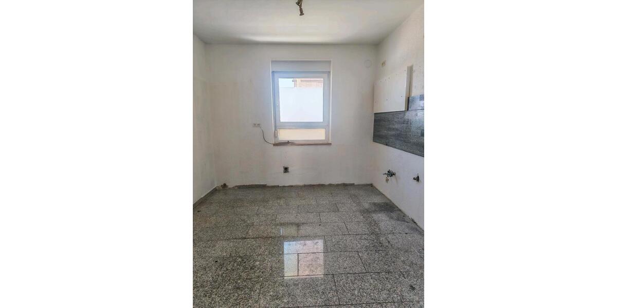 Erdgeschoßwohnung Worms Westliche Vororte - 4 Zimmer, 98 m&sup2;, 1.300&euro; | Angebot:26410481
