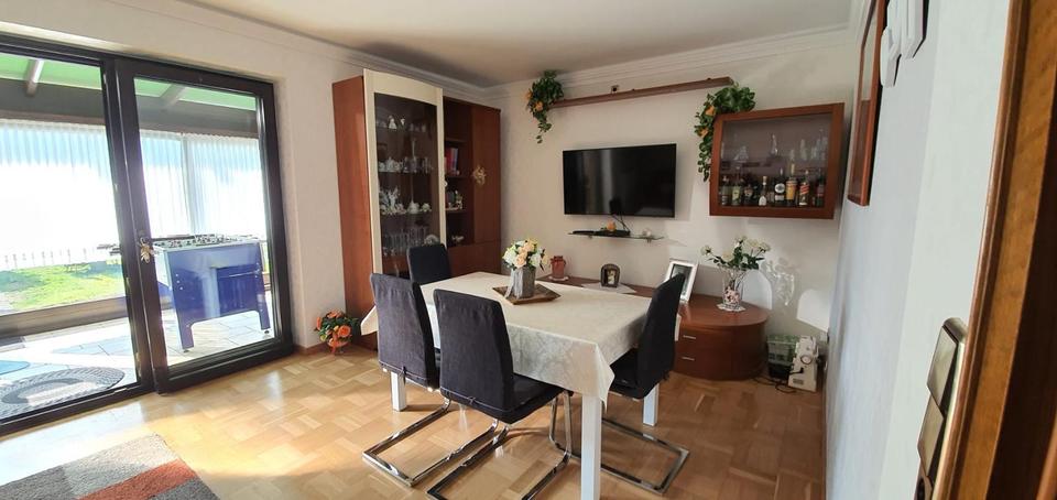 Reihenhaus Duisburg Hochheide - 4 Zimmer, 138 m&sup2;, 435.000&euro; | Angebot:27054474
