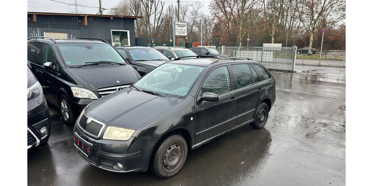 Skoda Fabia 394.000 km 1.499 &euro; Frankfurt am Main 60486