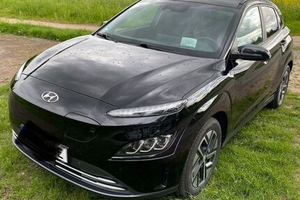 Hyundai KONA Elektro 67.000 km 19.990 &euro; Oppurg 07381