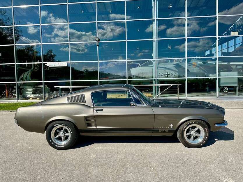 Mustang