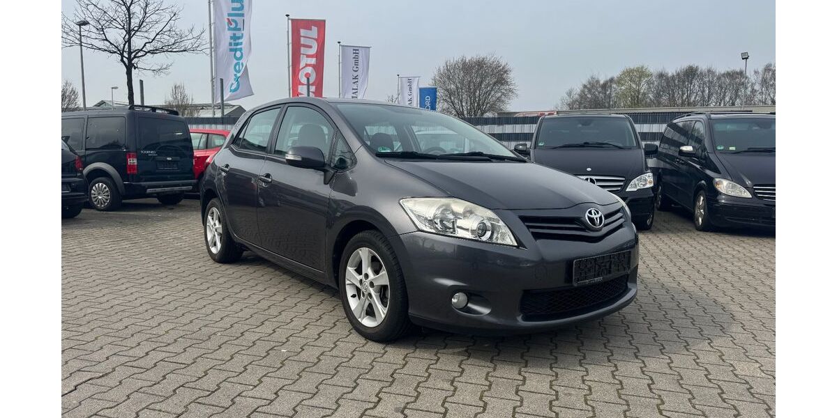 Toyota Auris 139.000 km 5.750 &euro; Ibbenbüren 49479