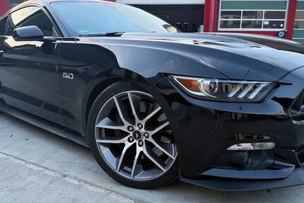 Ford Mustang 58.000 km 34.000 € Senden 89250