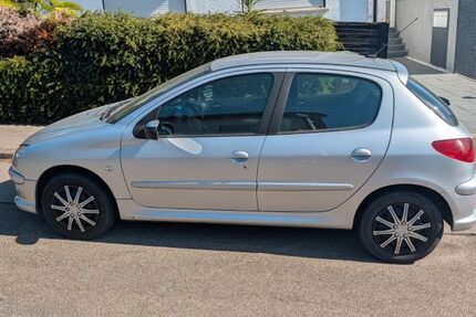 Peugeot 206 104.801 km 1.000 &euro; Walheim 74399