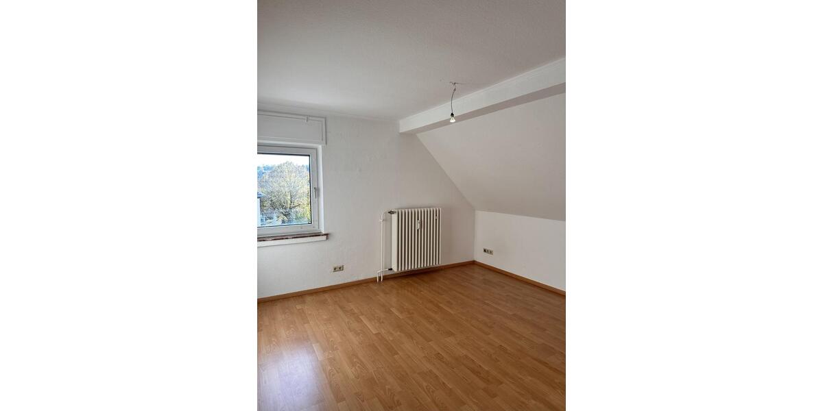 Etagenwohnung Badem - 3.5 Zimmer, 85 m&sup2;, 500&euro; | Angebot:25381751