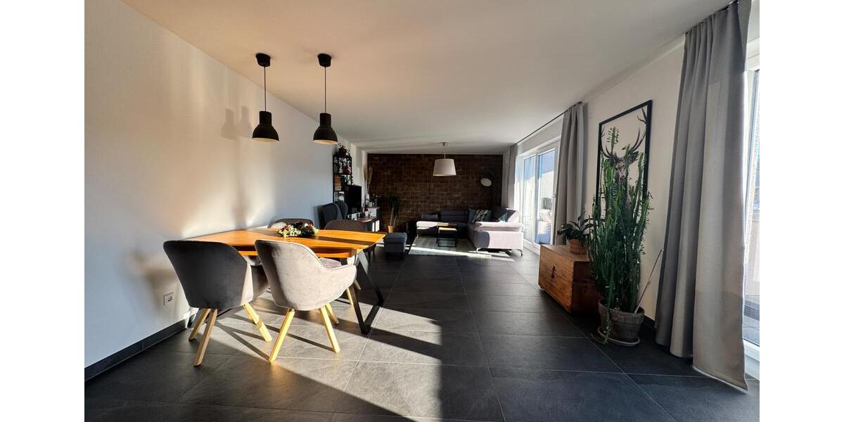 Exklusives Penthouse mit 3,5 Zimmer und Dachterasse in Besigheim 3.5 zimmer