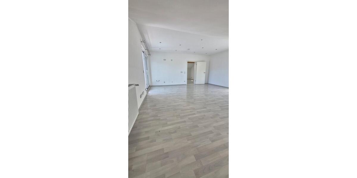 Dachgeschoßwohnung Waldkraiburg - 2 Zimmer, 65 m&sup2;, 195.000&euro; | Angebot:26416050