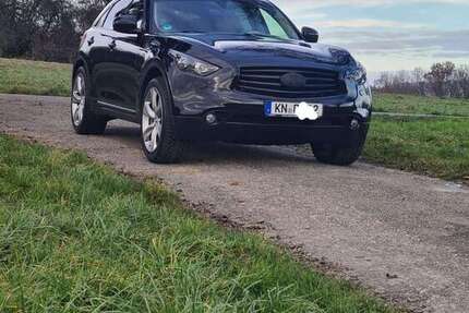 INFINITI FX 145.000 km 14.500 &euro; Singen 78224