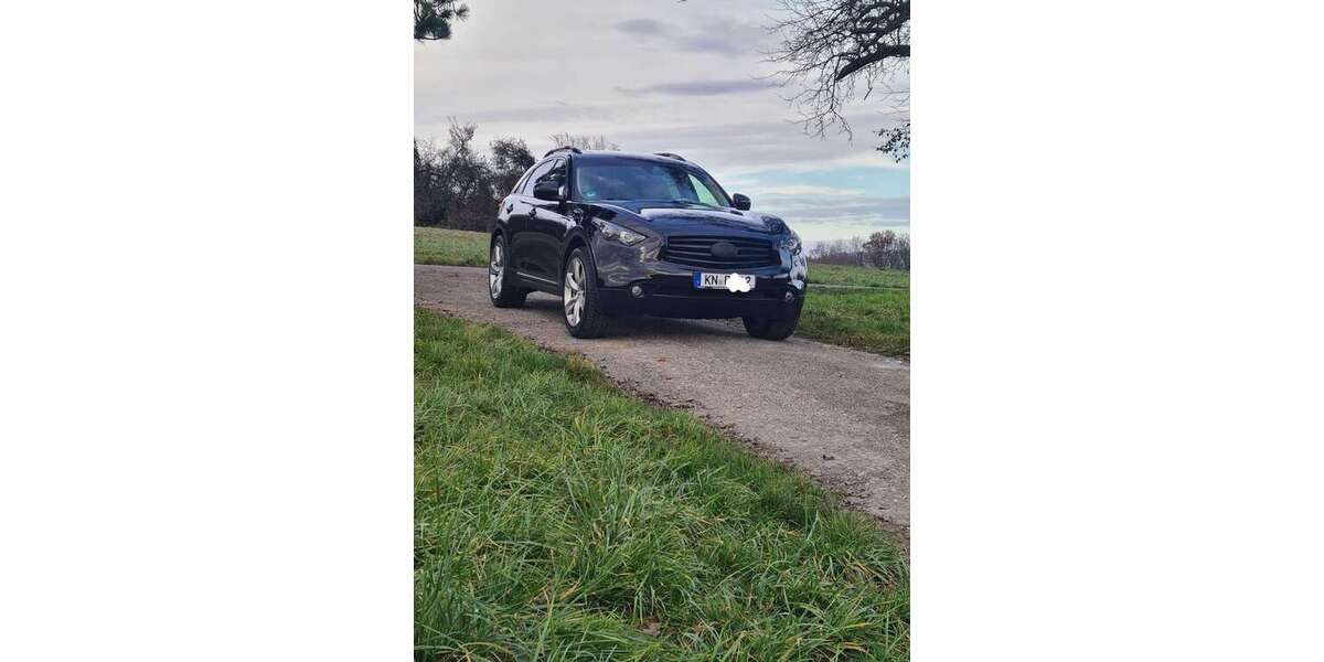 INFINITI FX 145.000 km 14.500 &euro; Singen 78224