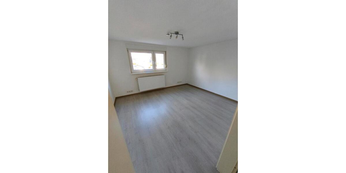 Erdgeschoßwohnung Troisdorf - 3 Zimmer, 60 m&sup2;, 740&euro; | Angebot:24830819