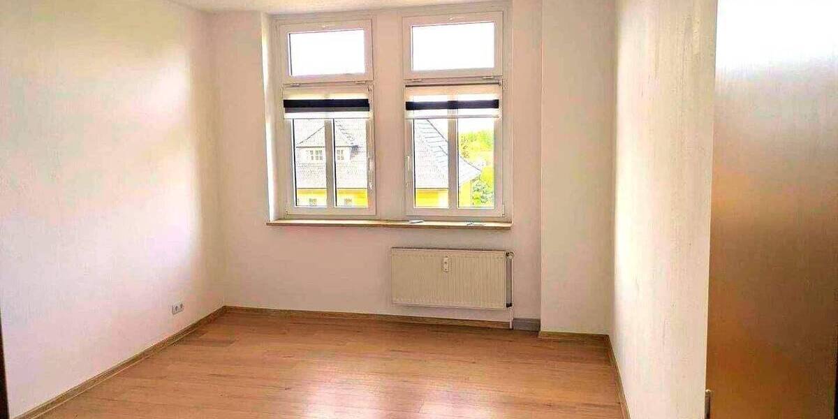Etagenwohnung Weißenfels - 2 Zimmer, 65 m&sup2;, 450&euro; | Angebot:26817126