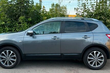 Nissan Qashqai 170.000 km 7.500 &euro; München 81735