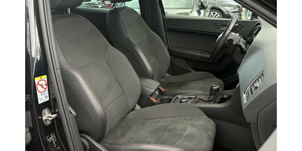 Seat Ateca FR KAMERA/NAVI/CARPLAY/KEYLESS/SHZ/AHK/DSG 113.916 km 16.900 &euro; Villingen-Schwenningen 78054