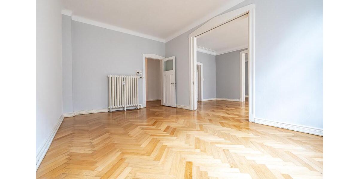 Etagenwohnung Flensburg - 5 Zimmer, 142 m&sup2;, 1.600&euro; | Angebot:26232948