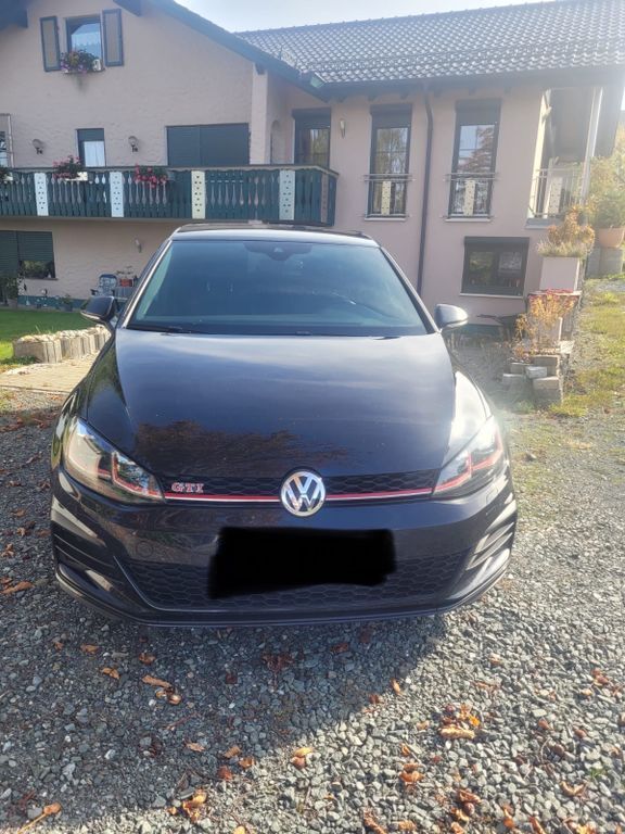 VW Golf 99.000 km 19.800 € Kronach 96317