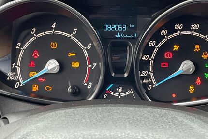 Ford Tourneo Courier 82.053 km 7.390 &euro; Bensheim 64625