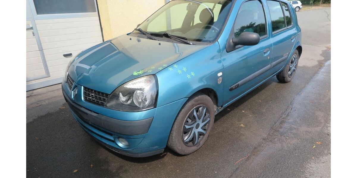 Renault Clio 235.000 km 750 &euro; Weissenfels 06667