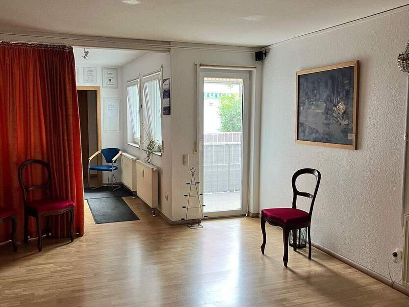 Gepflegte 2 - Zimmereigentumswohnung barrierefrei mit Lift und Balkon in der Stadtmitte 2 zimmer