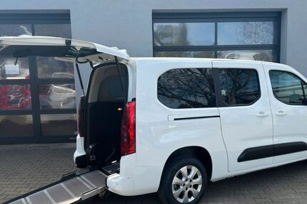Opel Combo 95.000 km 27.950 &euro; Würzburg 97084