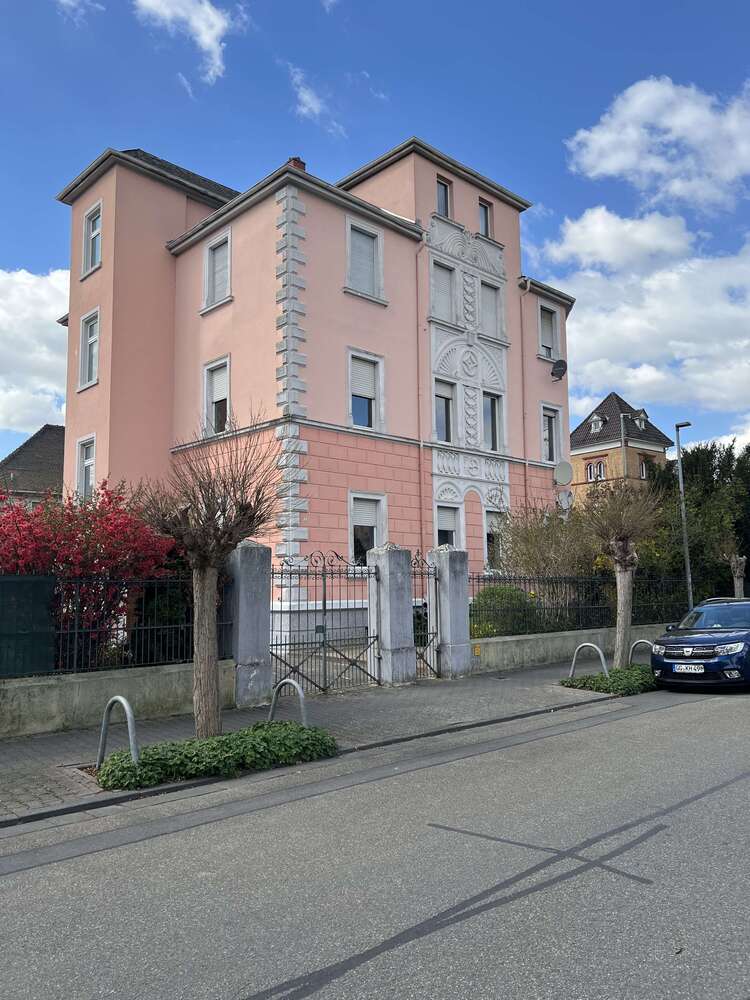 Wohnung zum Kaufen in Gernsheim 249.000 € 165 m²