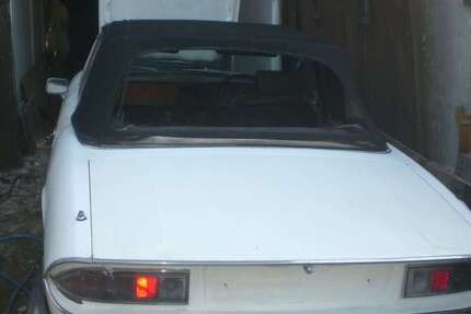 Triumph Stag 128.000 km 12.500 &euro; Dentlein Am Forst 91599