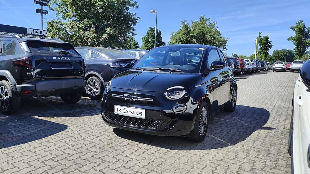 Fiat 500e 13.764 km 17.888 &euro; Massen 03238