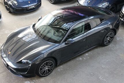 Porsche Taycan 57.537 km 57.990 &euro; Düsseldorf 40237
