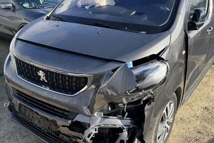 Peugeot Traveller 41.500 km 19.999 &euro; Reutlingen / Betzingen 72770